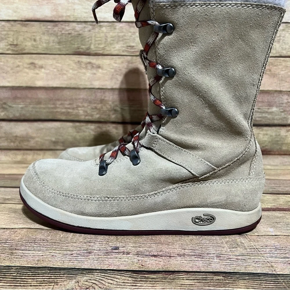 Chaco Uma Lace Up Winter Boots